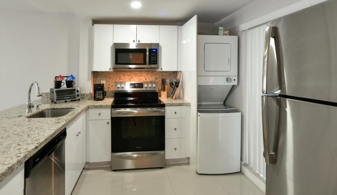 Designer River View Apartments Форт-Лодердейл Экстерьер фото