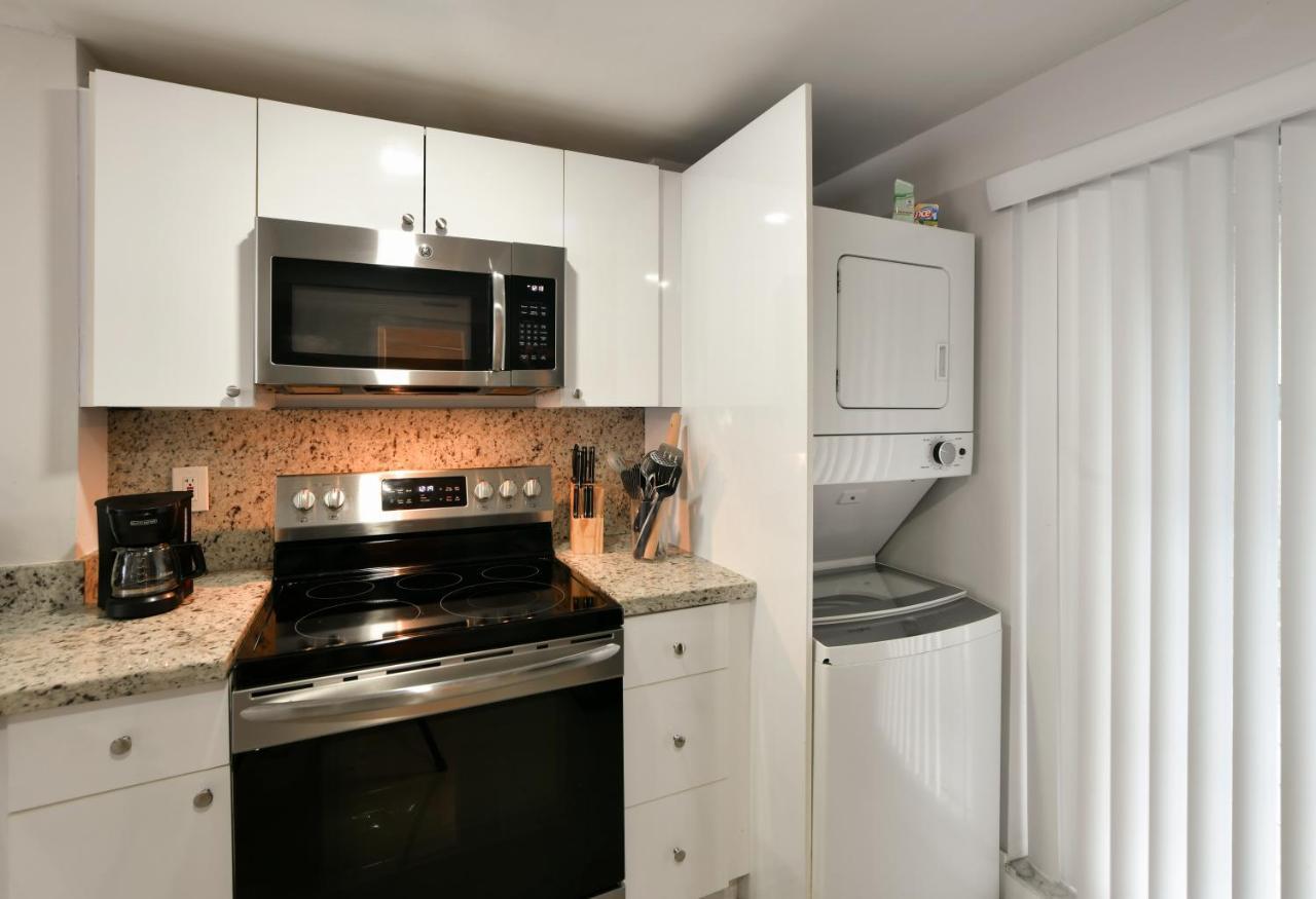 Designer River View Apartments Форт-Лодердейл Экстерьер фото