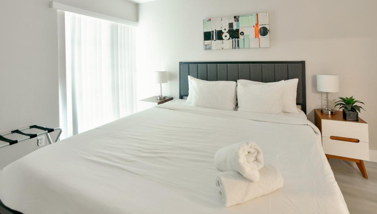 Designer River View Apartments Форт-Лодердейл Экстерьер фото