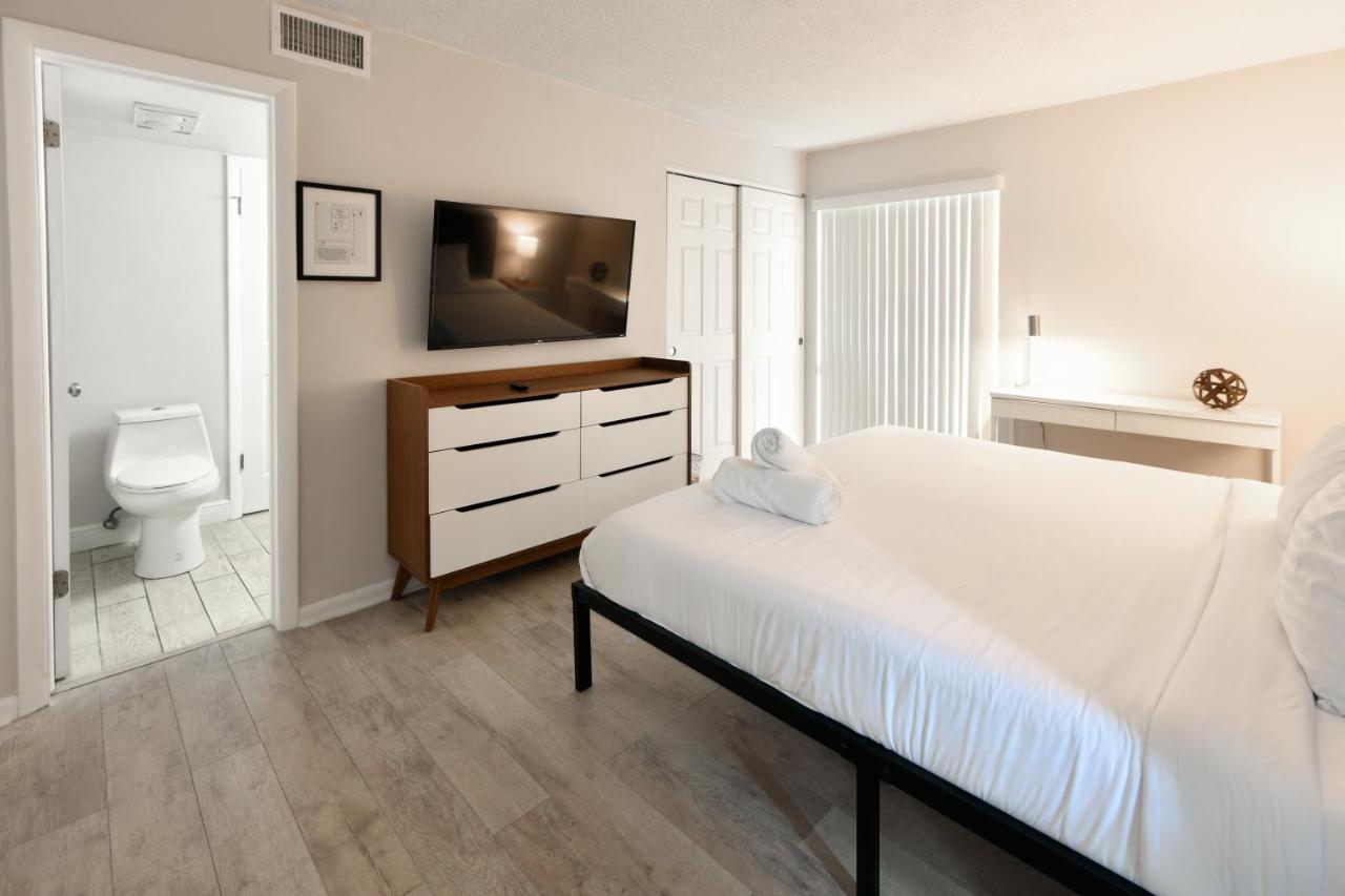 Designer River View Apartments Форт-Лодердейл Экстерьер фото