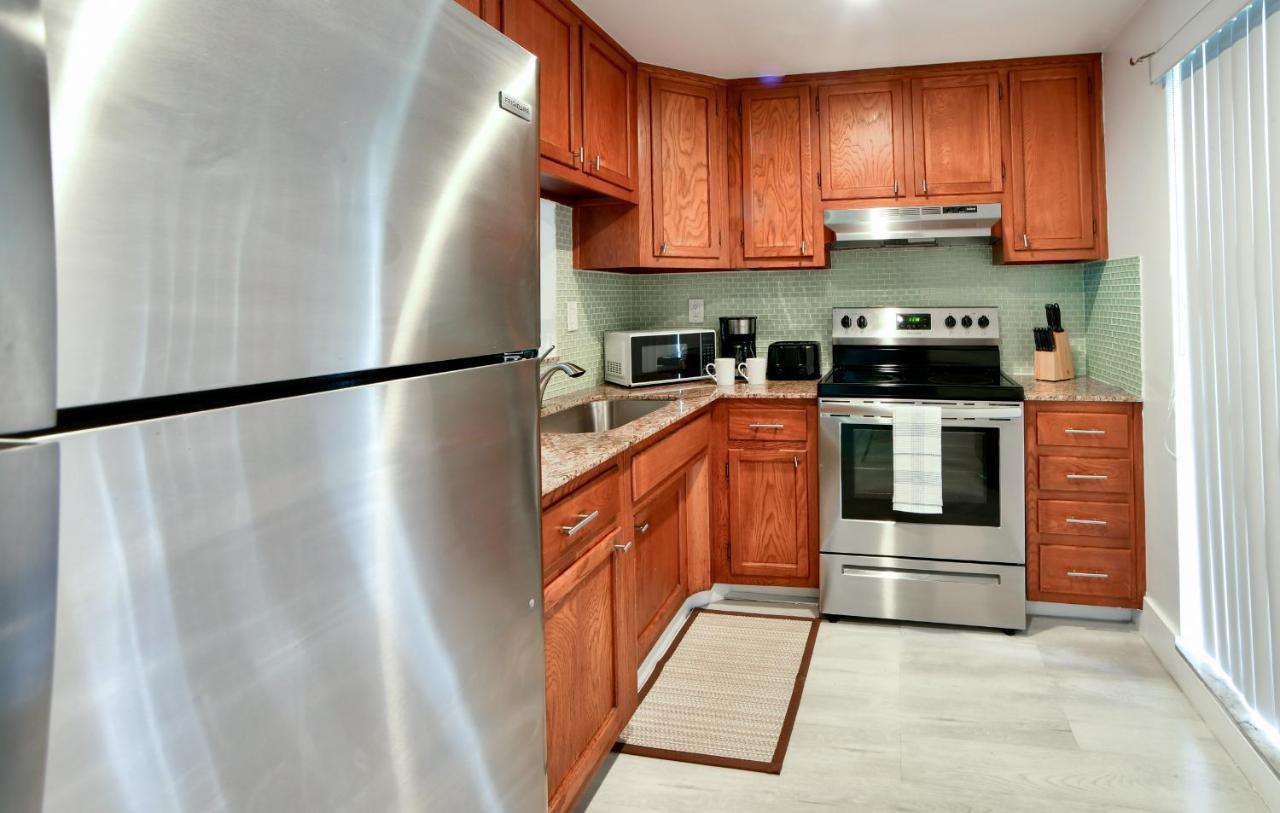 Designer River View Apartments Форт-Лодердейл Экстерьер фото