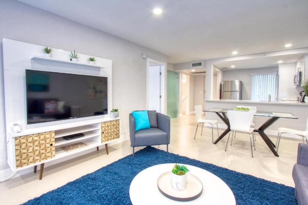 Designer River View Apartments Форт-Лодердейл Экстерьер фото